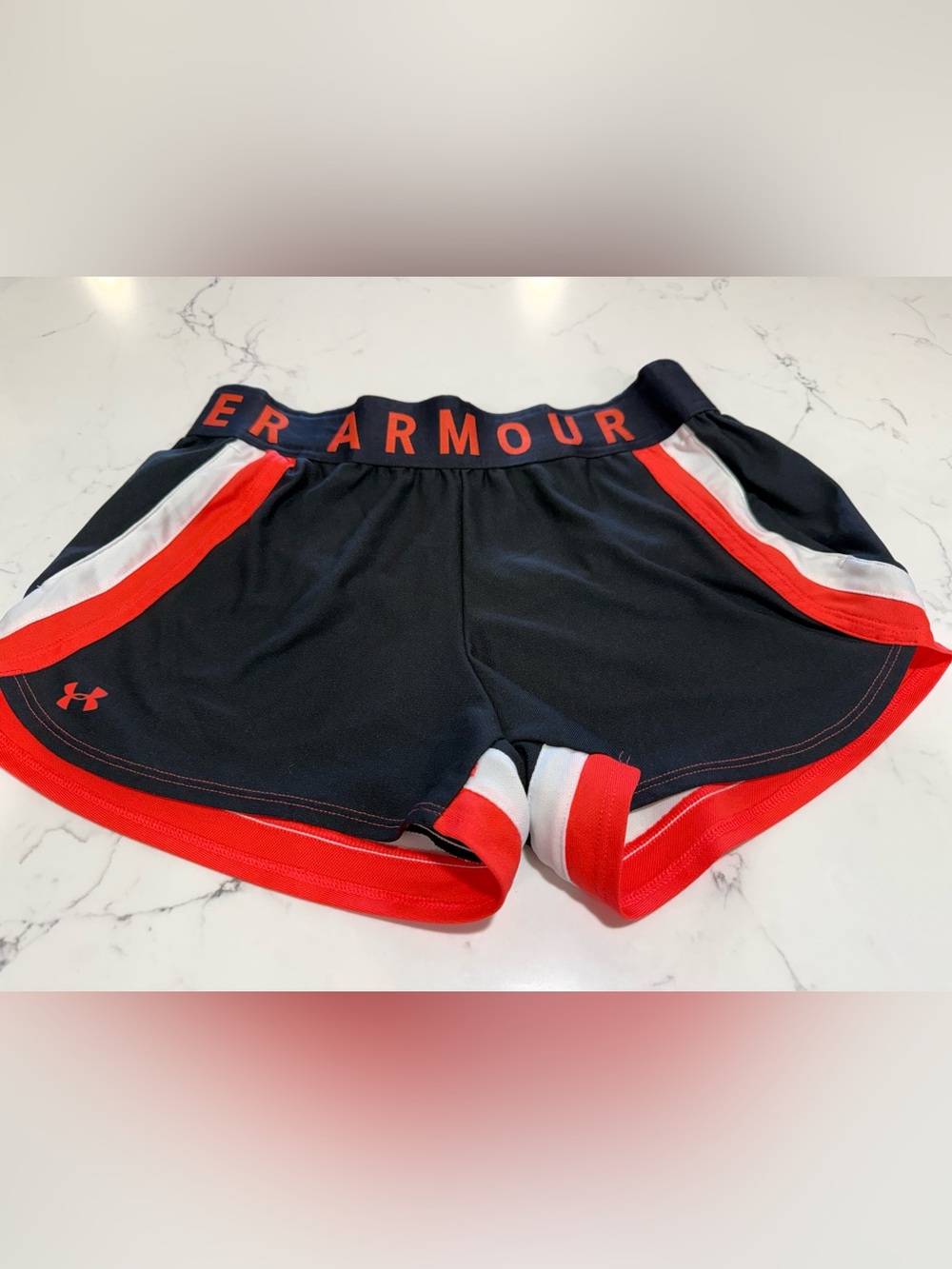 Under Armour Women’s Black Play Up Stripe Wordmark Shorts Size Medium Loose - Picture 2 of 10